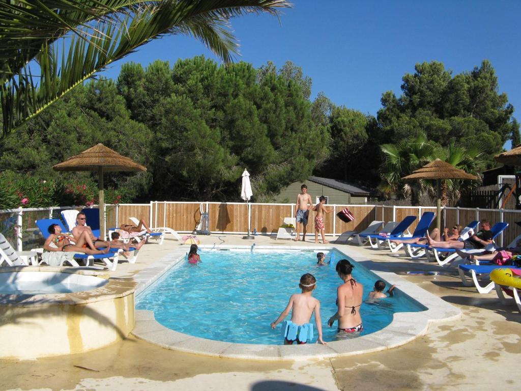 Parc Residentiel Les Hauts De Baldy Agde Buitenkant foto